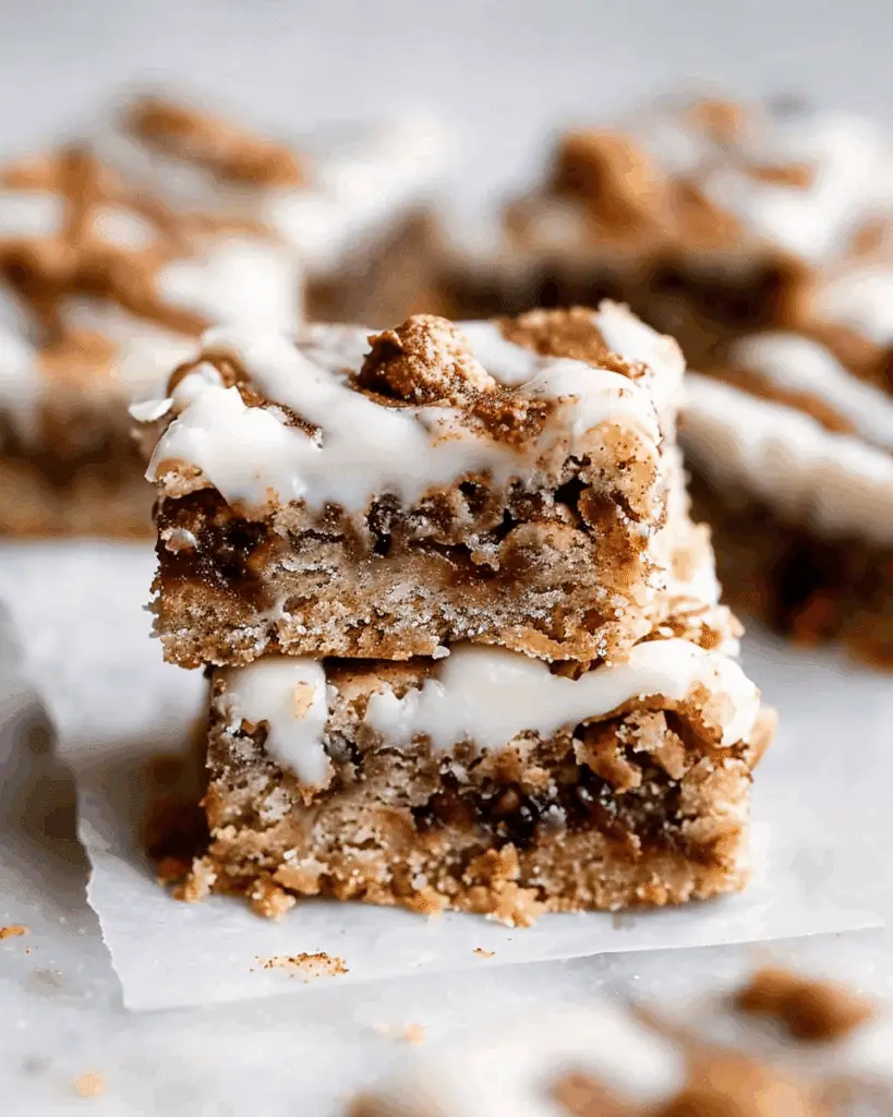Cinnamon Roll Blondies